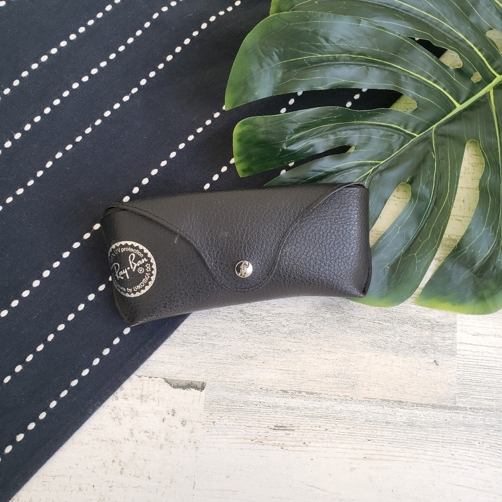 Ray-Ban| Sunglasses Case Snap Closure Black With Cloth